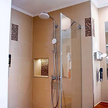 Unter Den Linden Hotell Schwetzingen
